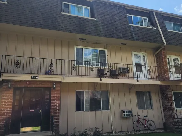 2300 Algonquin Rd APT 5, Rolling Meadows, IL 60008
