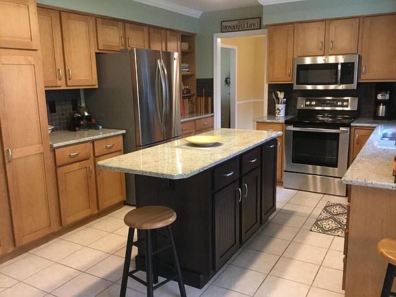 4th image of 565 Aldersgate Dr