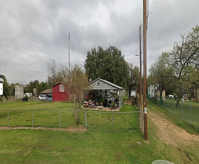 1st image of 7602 Dove Dr