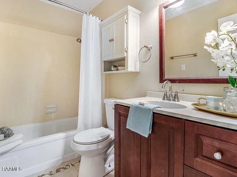 303 Gerald Dr — Photo 16