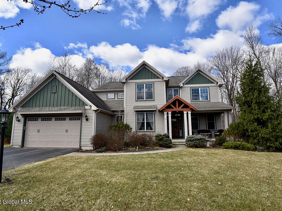 1st image of 33 Misty Meadow Way