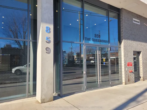 859 The Queensway, Toronto, ON