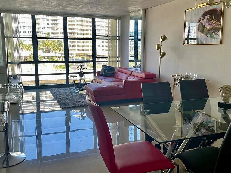 2017 S Ocean Dr #405W — Photo 4