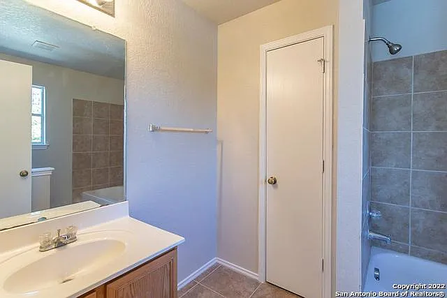 8123 Sandbar Point — Photo 15