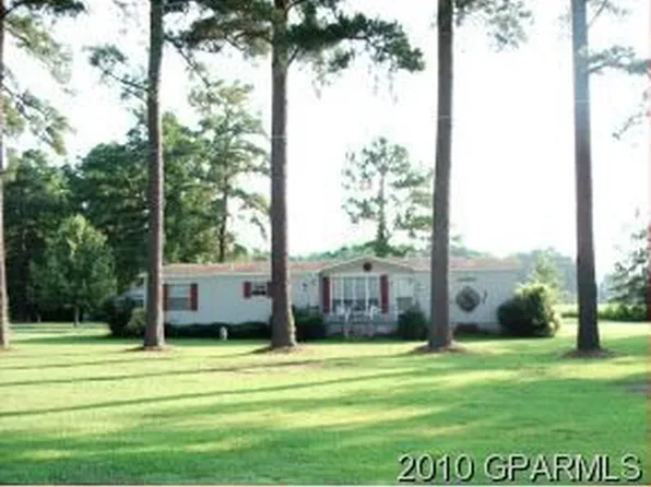 4415 Steves Ln, Grimesland, NC 27837