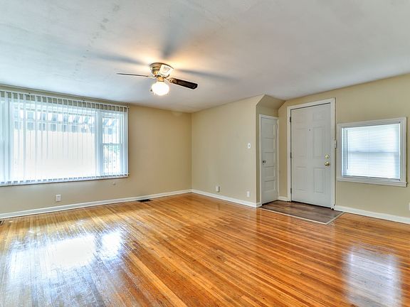 5th image of 800 S Vine St #1/2