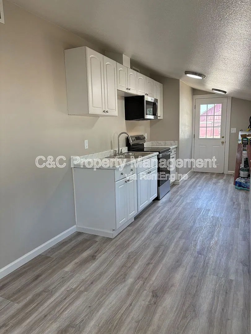 1 bed, 1.0 bath, $1,650 — Photo 4