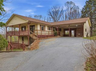143 Copperhead Rd, Cornelia, GA 30531