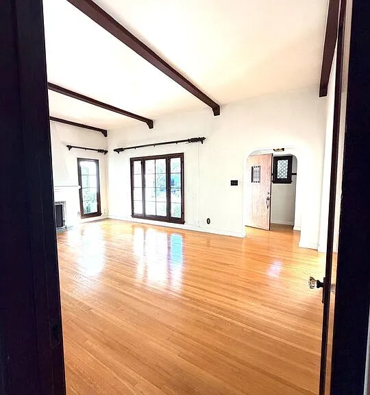 2342 Selby Ave — Photo 33