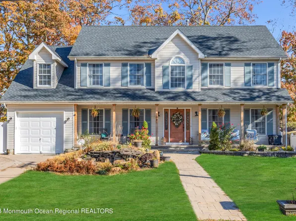 389 Princeton Avenue, Bayville, NJ 08721