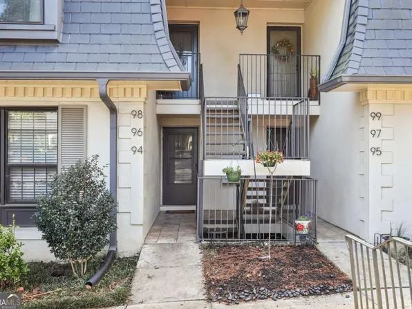 96 Adrian Pl NW #96, Atlanta, GA 30327