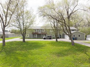 9492 Linden Rd APT 5, Swartz Creek, MI 48473