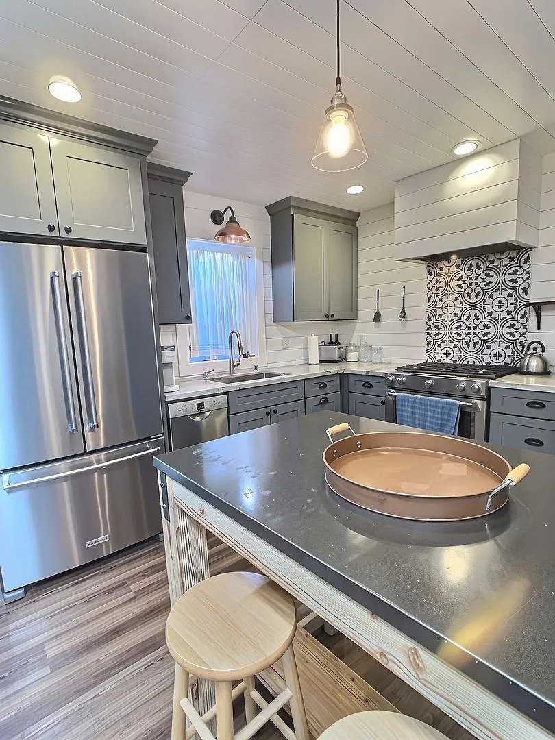 Charming Furnished ADU in the St. Leo's Neighborhood — Photo 4