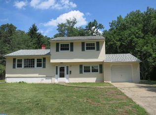 34 Stonicker Dr, Lawrence Twp, NJ 08648