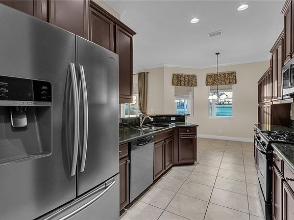 3rd image of 7271 E Village Sq