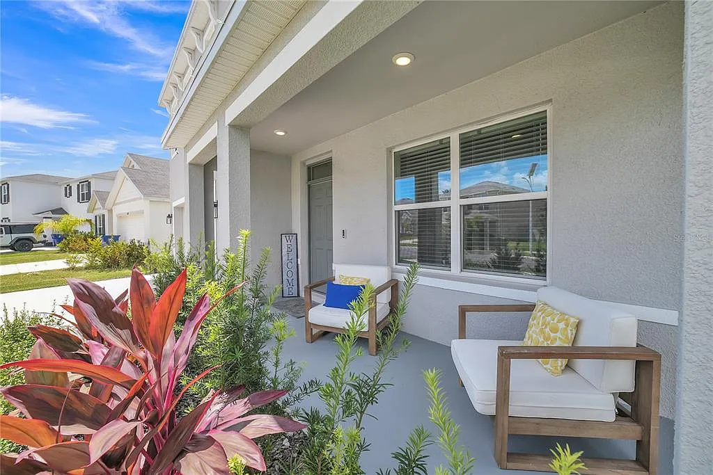 5 bed, 3.0 bath, 2605 sqft, $3,900 — Photo 3