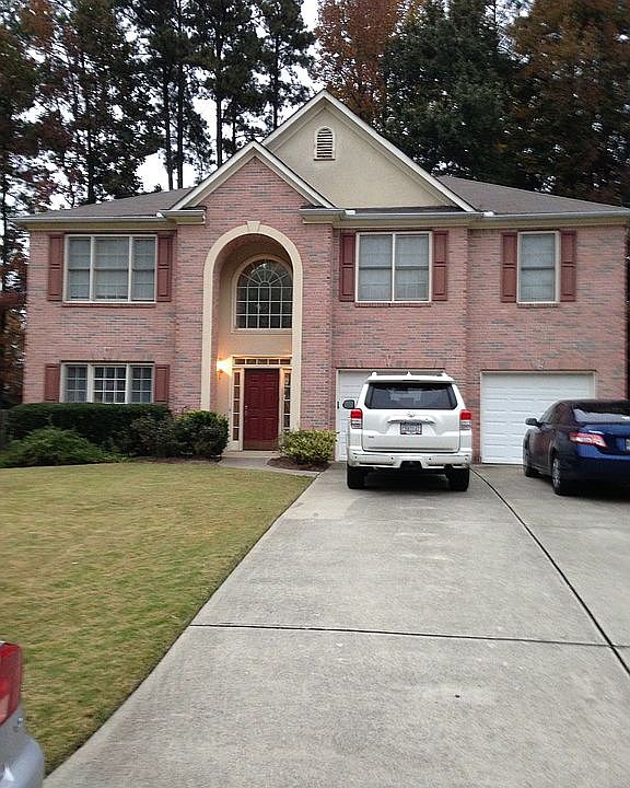 1st image of 2713 Harper Woods Dr