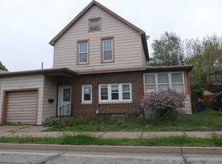 1015 19th Ave, Moline, IL 61265