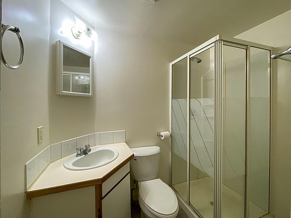 4th image of 1622 15th Ave #2B-1Ba