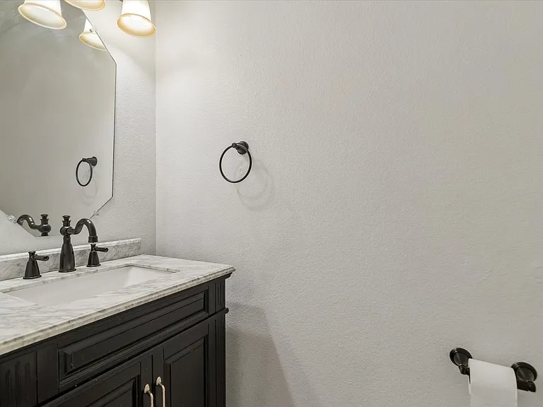 2217 Bradford Pear Dr — Photo 14