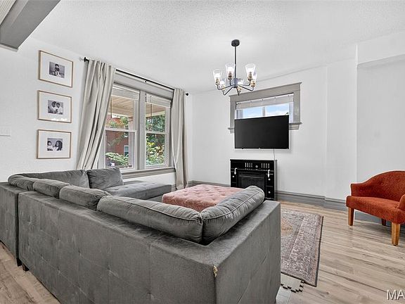 4th image of 2865 Texas Ave