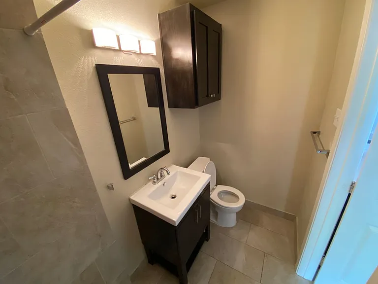 2402 Rio Grande St — Photo 8