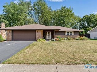 3315 Edgemont Dr, Findlay, OH 45840