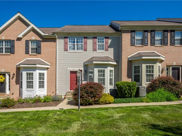 903 Royal Ct, Canonsburg, PA 15317