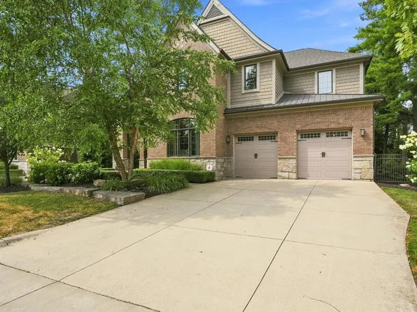 1215 Manchester Rd, Birmingham, MI 48009