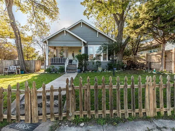 1300 N 22nd St, Waco, TX 76707