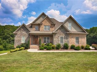 510 Willow Ridge Ln, Winston Salem, NC 27127