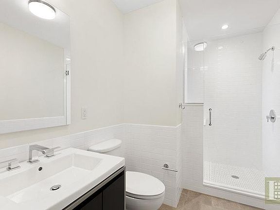 5th image of 98 Morningside Ave APT 31