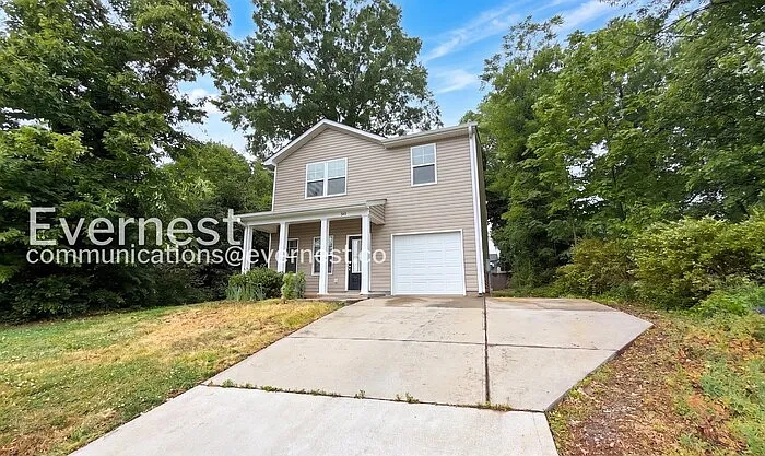 3 bed, 2.5 bath, 1446 sqft, $1,795 — Photo 2