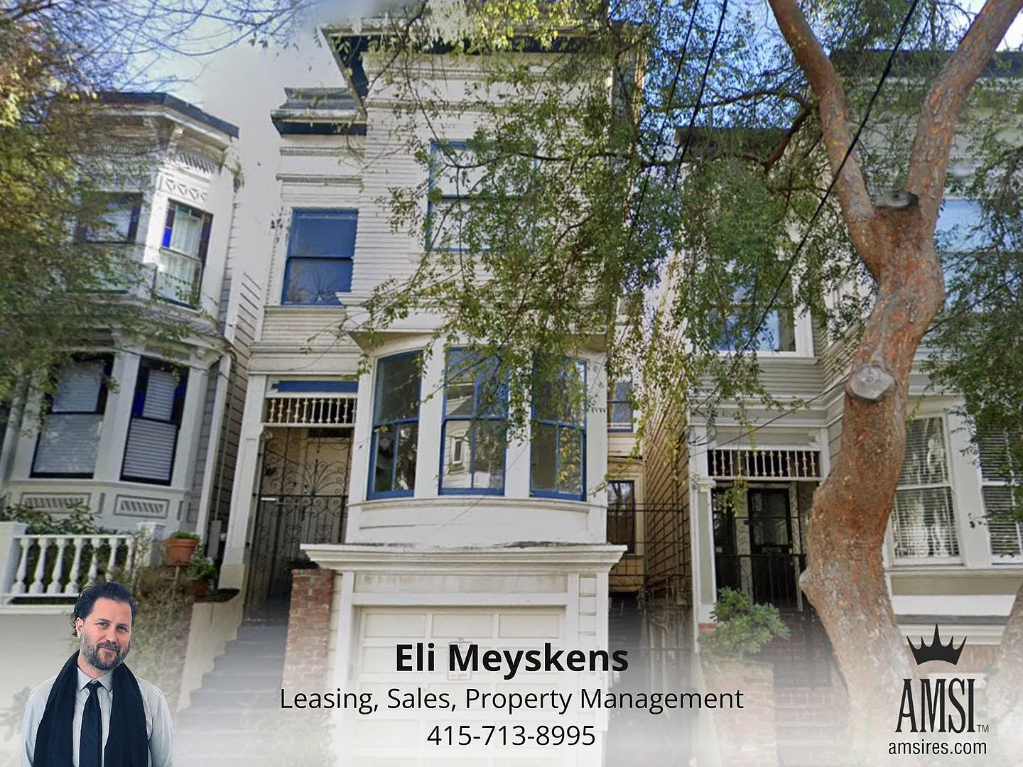 Big flat w/high ceilings, hardwood floors, washer/dryer in unit, 1 car garage included! — Photo 1