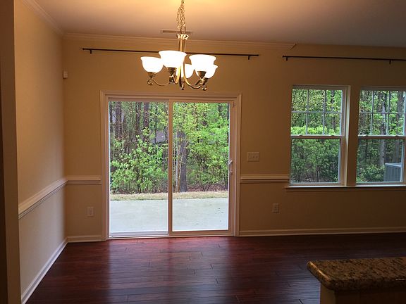 Dining area_04142016