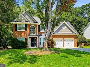 575 Kingsport Dr, Roswell, GA 30076