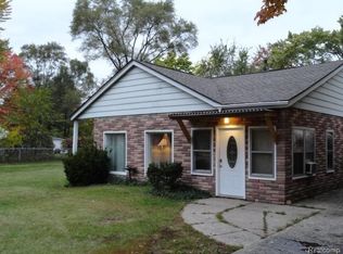 20266 Melrose St, Southfield, MI 48075