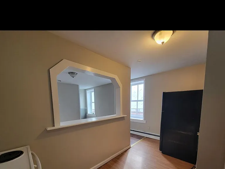 644 2nd Ave #4 — Photo 18