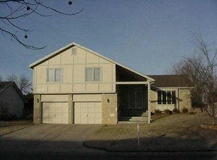 2461 Hathway Cir, Wichita, KS 67226