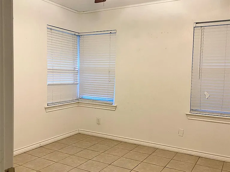 3843 Grennoch Ln — Photo 10