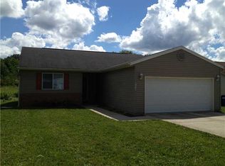 904 Golden Ct, Greencastle, IN 46135