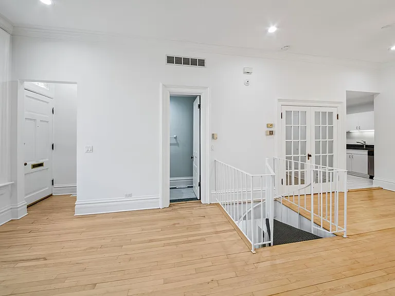 1619 N Mohawk St #1F — Photo 11