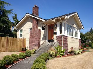 6055 49th Ave SW, Seattle, WA 98136