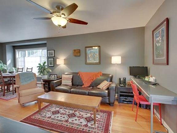 Living/Dining Area