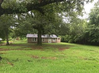 7535 Old Shell Rd, Mobile, AL 36608