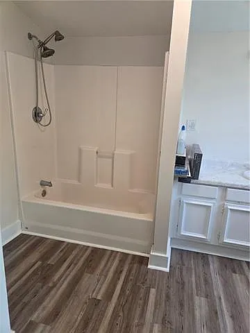 2130 Jefferson St — Photo 21