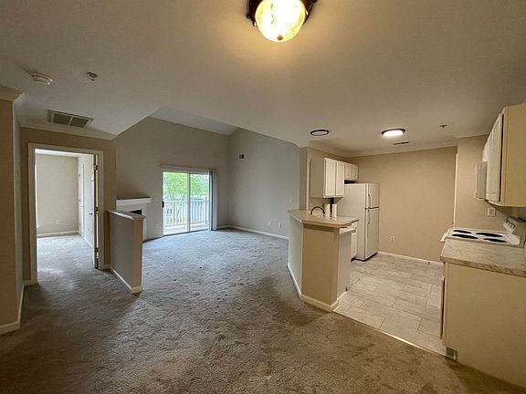 4th image of 301 N Knollwood Dr Suite 7302