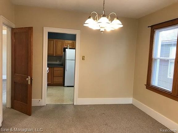 5th image of 1411 Wayburn St