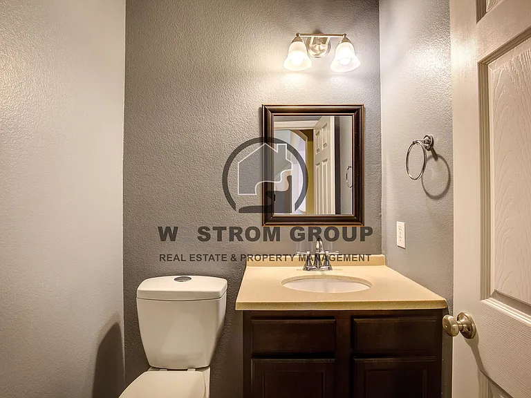 4537 Chris Dr — Photo 10