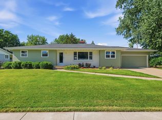 146 W Mac Arthur St, Sun Prairie, WI 53590